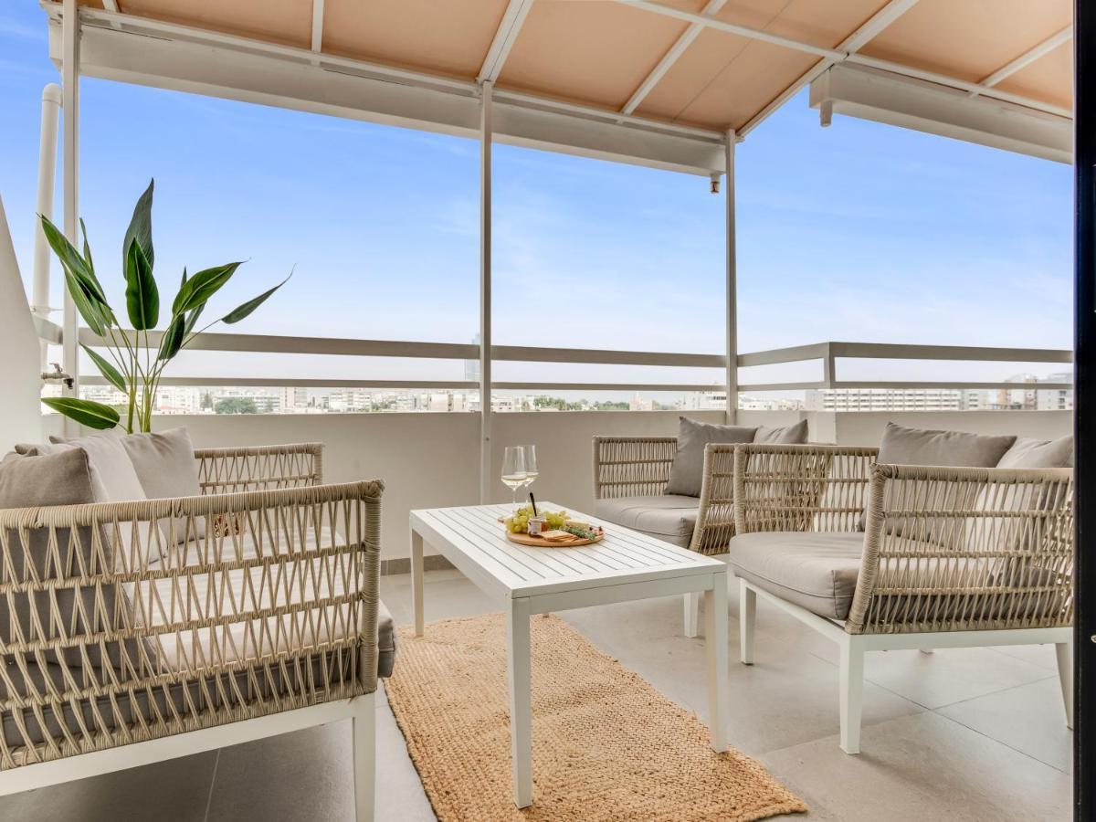Sanders Coral Court Penthouse - Cute 3-Bedroom Apartment With Balcony Лімасол Екстер'єр фото