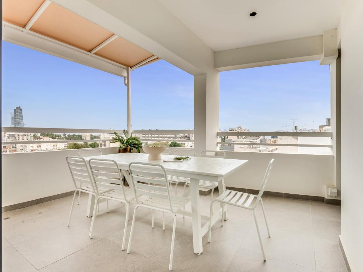 Sanders Coral Court Penthouse - Cute 3-Bedroom Apartment With Balcony Лімасол Екстер'єр фото